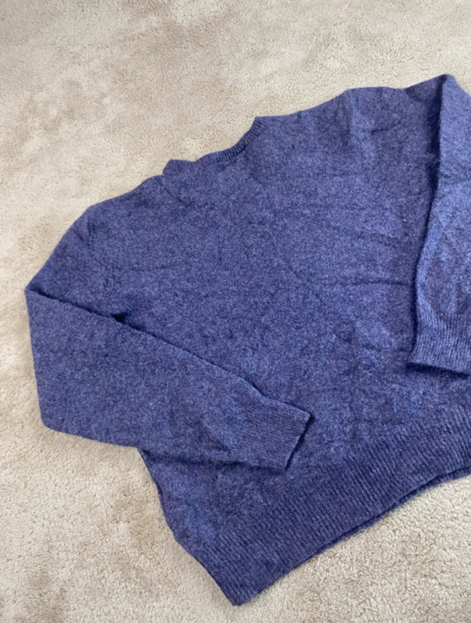Polo Ralph Lauren de malha 100% lã de cordeiro gola V roxa tamanho P – photo 7